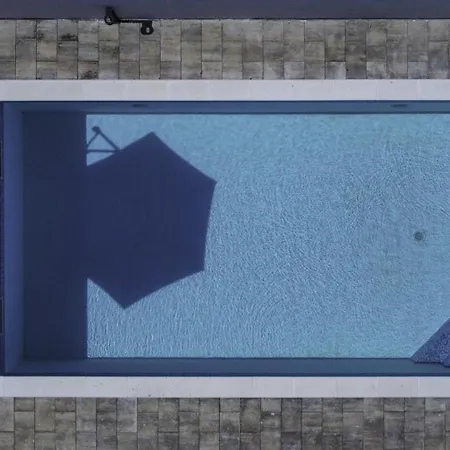 Sunflower With Pool Villa *